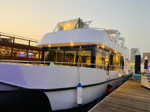 Standard Canal Cruise